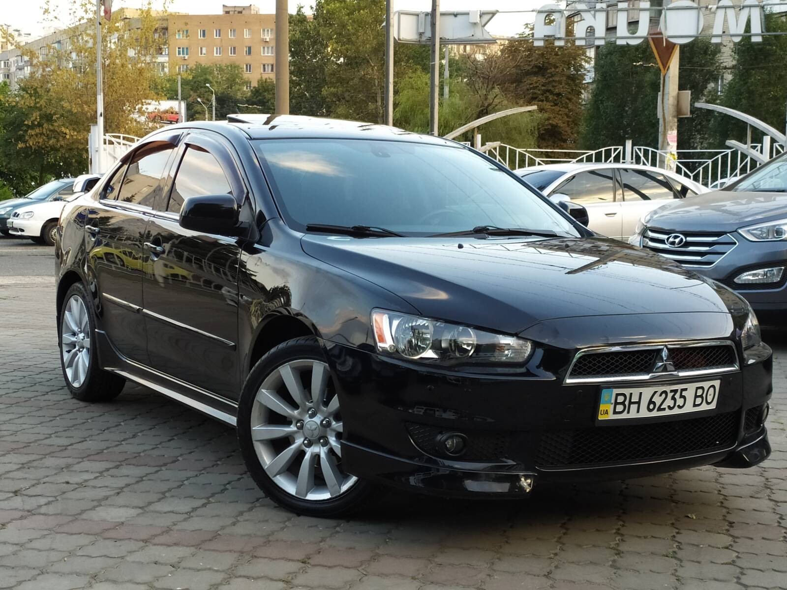 Mitsubishi Lancer X фото
