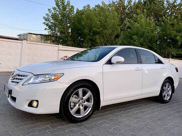 Toyota Camry фото
