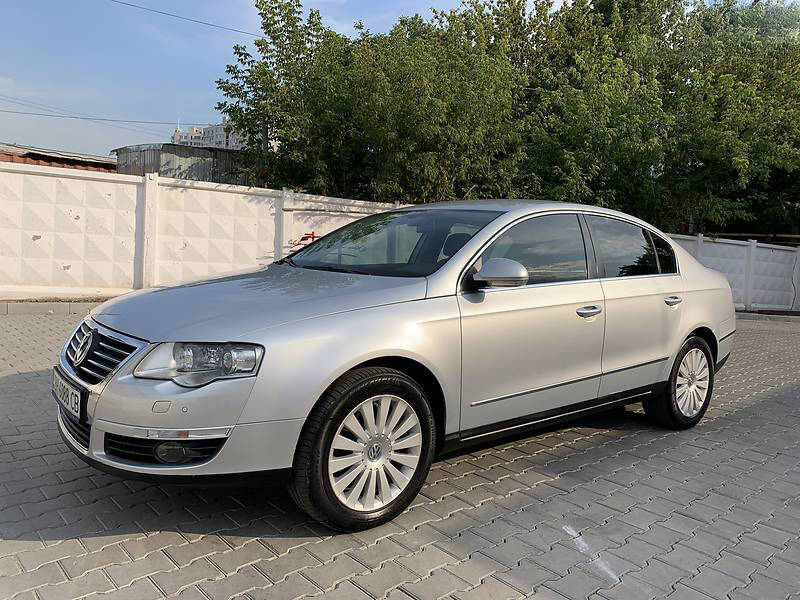 Volkswagen Passat B6 фото