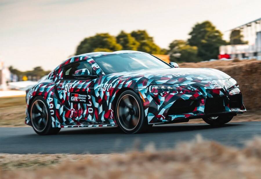 Компания Toyota Supra продаёт камуфляж как упаковочную бумагу фото